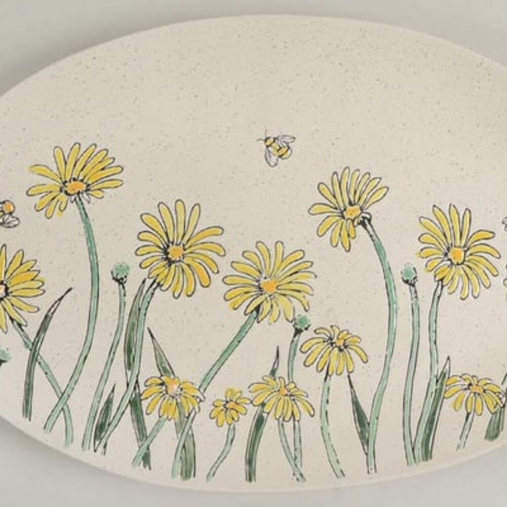 Daisy Bee Field Platter